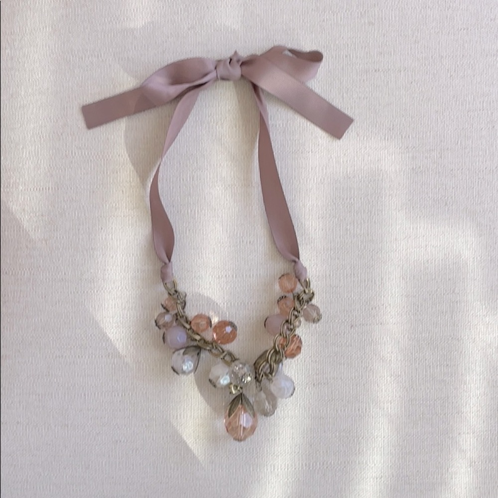 Ribbon necklace